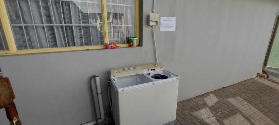 13 Bedroom Property for Sale in Brandwag Free State